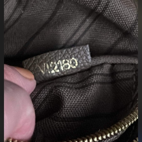 Brand New Lumineuse PM Empr Ombré Louis Vuitton’s. Includes Dust Bag. - Picture 4 of 7